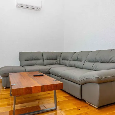 In 45894 Apartment *
